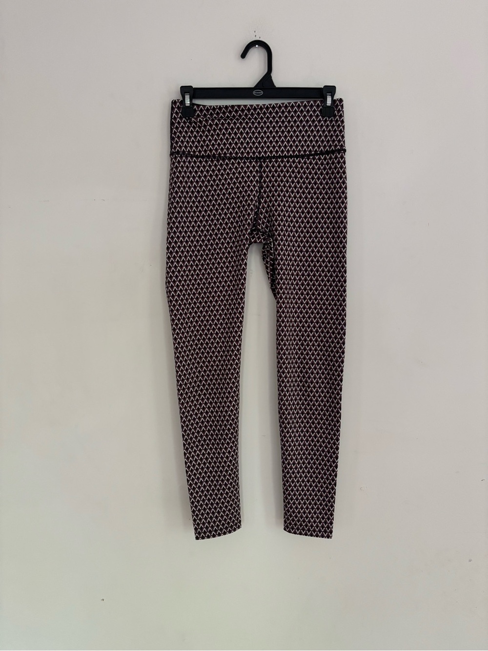 Noli Geometric Print Leggings Medium